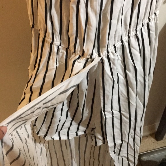 Jumpsuit, skirt and shorts - Picture 3 of 3